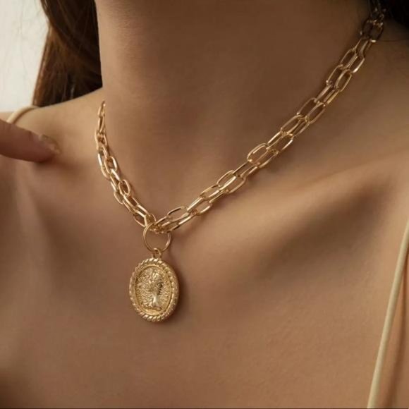 NEW 18K GOLD DOUBLE LAYERED COIN CHOKER NECKLACE, NICE NECKLACE, CUTE NECKLACE - Picture 2 of 7